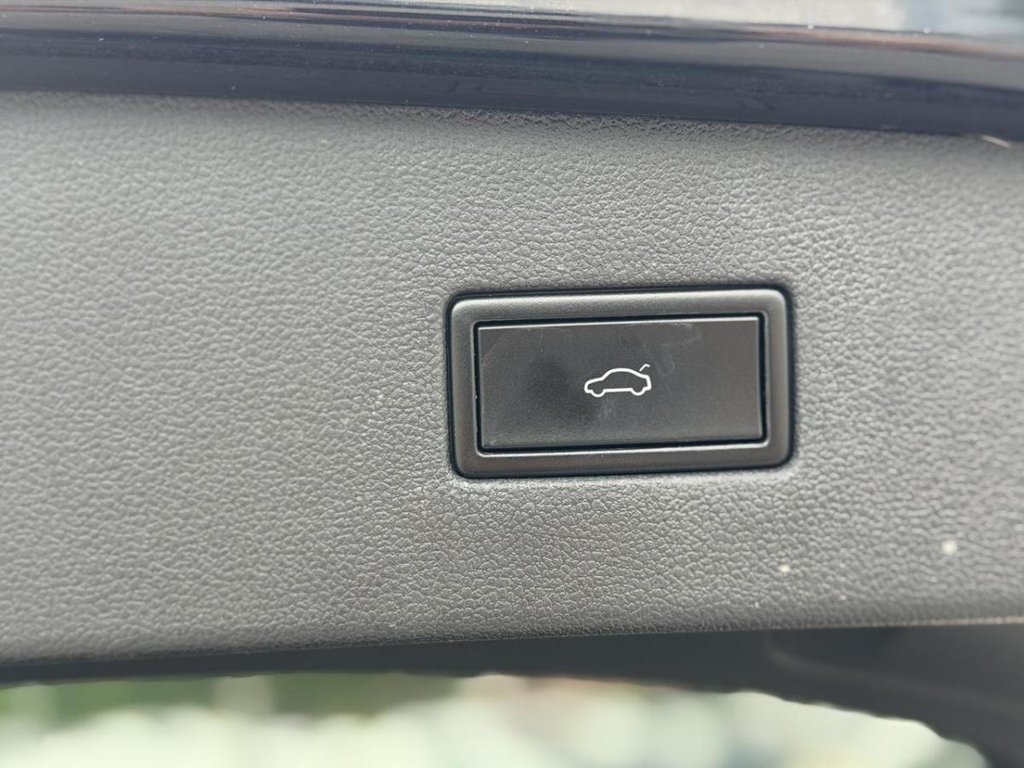 2020 Volkswagen Tiguan Highline R Line Toit Panoramique Fender in Terrebonne, Quebec - 24 - w1024h768px