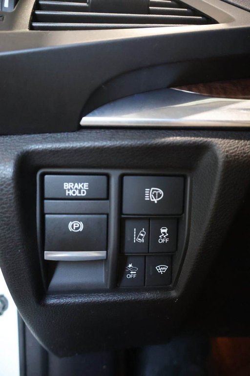 2018 Acura MDX NAVI + SH-AWD + TOIT OUVRANT in Terrebonne, Quebec - 26 - w1024h768px