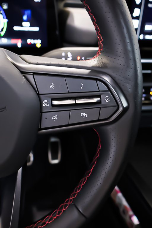 2024 Acura ZDX TYPE S + AWD + ELECTRIQUE in Terrebonne, Quebec - 18 - w1024h768px