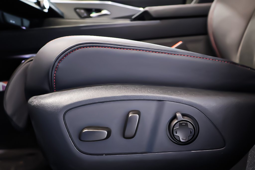 2024 Acura ZDX TYPE S + AWD + ELECTRIQUE in Terrebonne, Quebec - 13 - w1024h768px