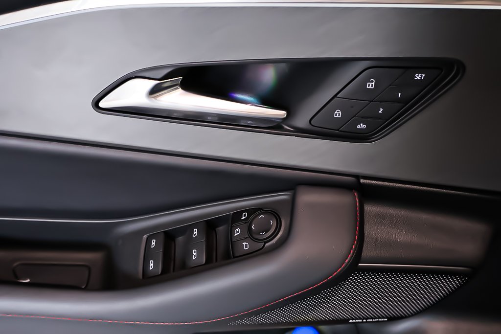 2024 Acura ZDX TYPE S + AWD + ELECTRIQUE in Terrebonne, Quebec - 27 - w1024h768px