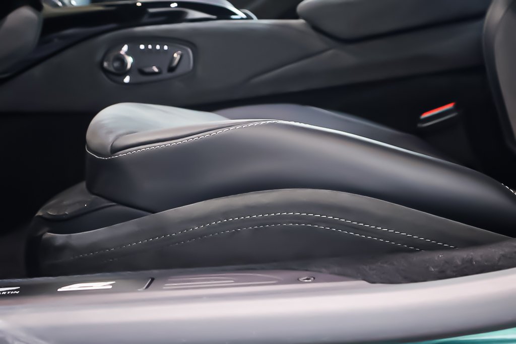 Aston Martin Vantage EDITION F1 + RWD 2023 à Terrebonne, Québec - 11 - w1024h768px