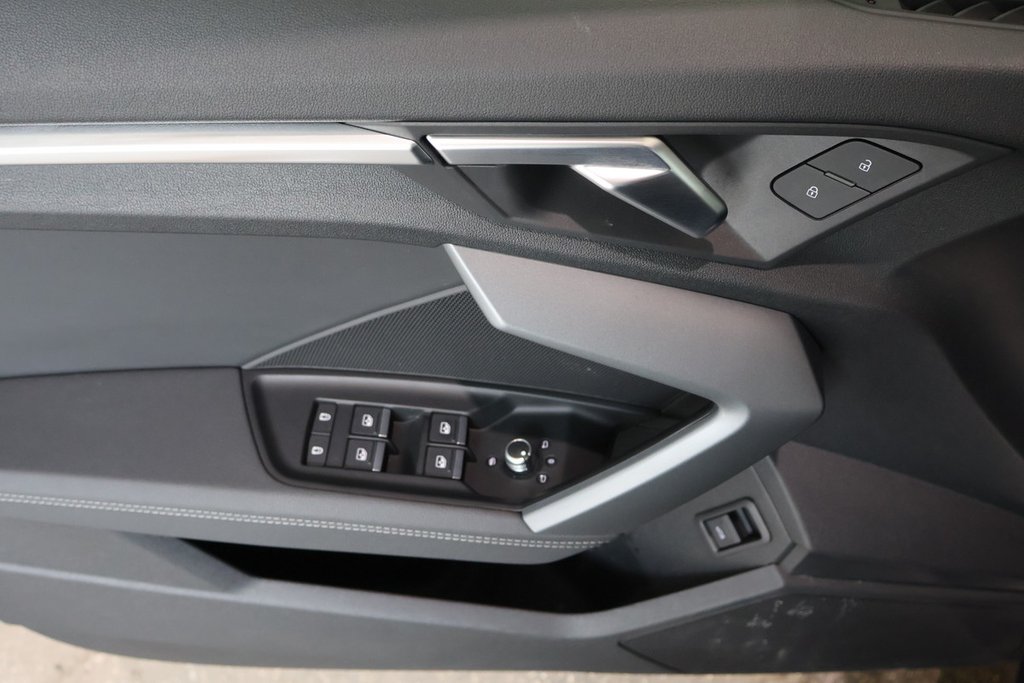 2026 Audi A3 SEDAN KOMFORT + AWD + TOIT OUVRANT in Terrebonne, Quebec - 26 - w1024h768px