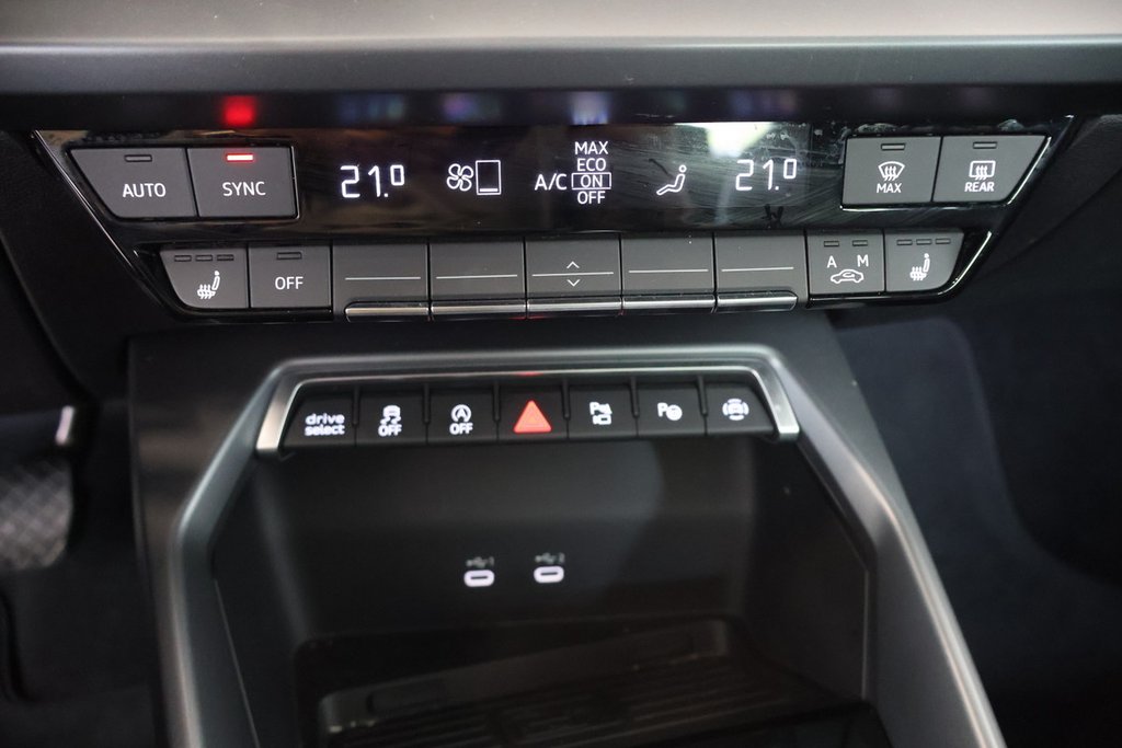 2026 Audi A3 SEDAN KOMFORT + AWD + TOIT OUVRANT in Terrebonne, Quebec - 23 - w1024h768px