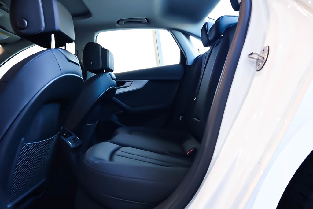 2021 Audi A4 KOMFORT QUATTRO + CUIR + TOIT OUVRANT in Terrebonne, Quebec - 23 - w1024h768px