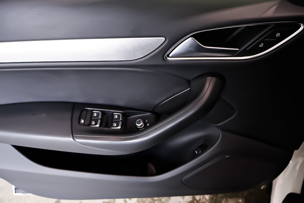 2018 Audi Q3 PROGRESSIV + AWD + TOIT OUVRANT in Terrebonne, Quebec - 26 - w1024h768px