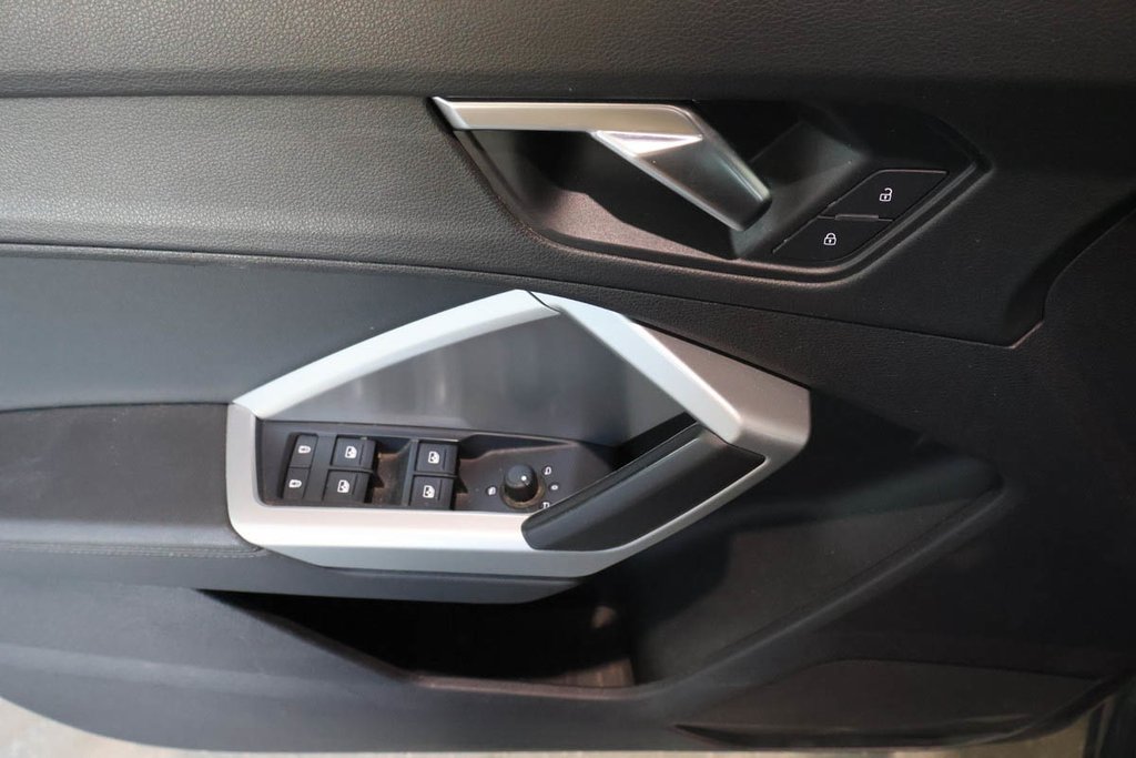 Audi Q3 KOMFORT QUATRO + TOIT OUVRANT 2020 à Terrebonne, Québec - 26 - w1024h768px
