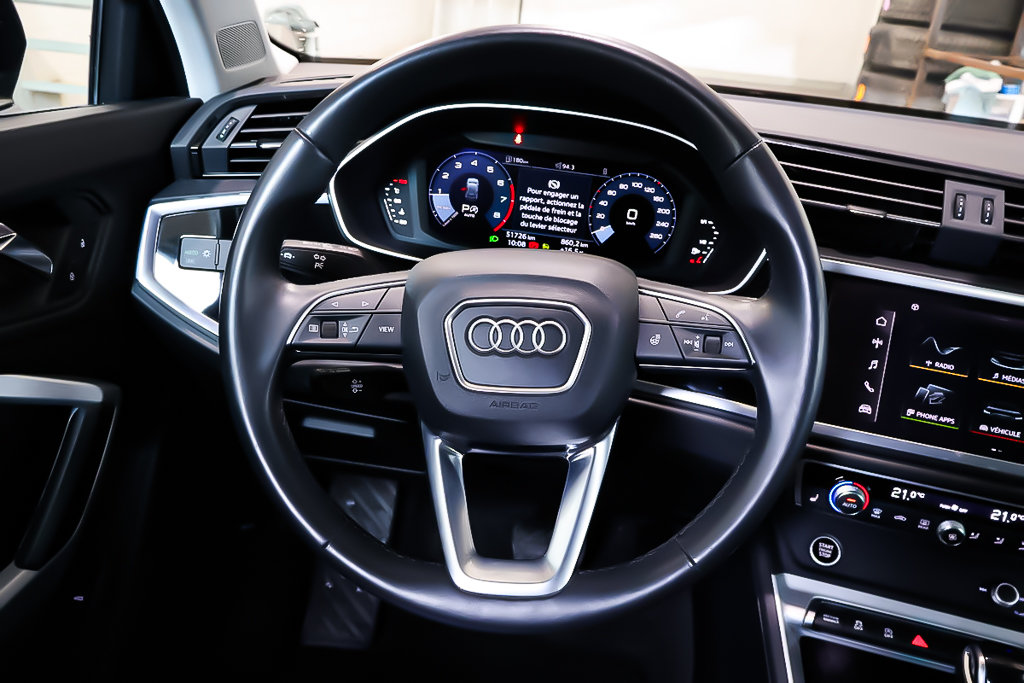 2022 Audi Q3 KOMFORT + AWD + TOIT OUVRANT PANO in Terrebonne, Quebec - 15 - w1024h768px