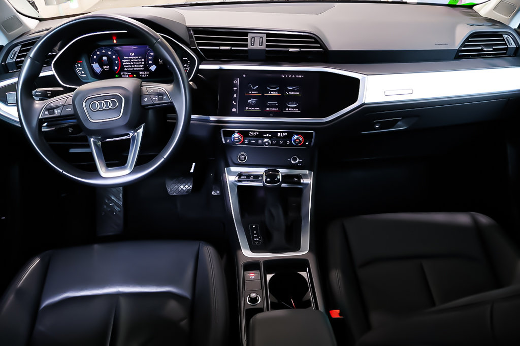 2022 Audi Q3 KOMFORT + AWD + TOIT OUVRANT PANO in Terrebonne, Quebec - 14 - w1024h768px