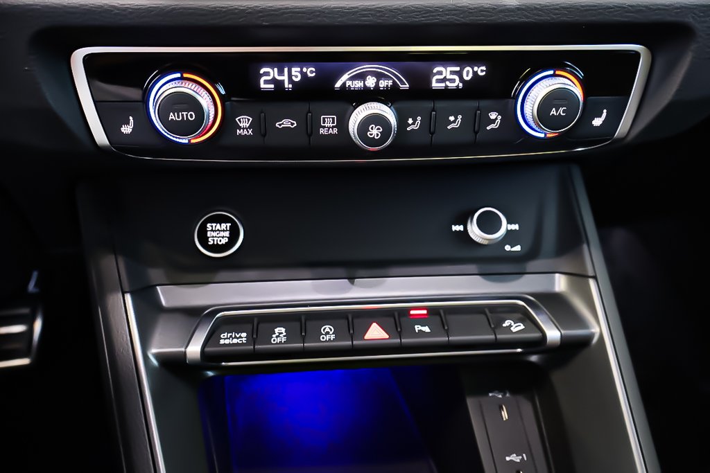 Audi Q3 TECHNIK + AWD + TOIT OUVRANT PANO 2023 à Terrebonne, Québec - 25 - w1024h768px