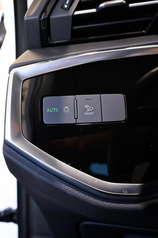 2025 Audi Q3 KOMFORT + AWD + TOIT OUVRANT PANO in Terrebonne, Quebec - 25 - w1024h768px