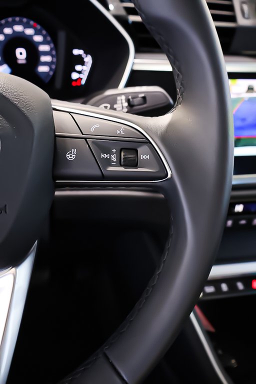2025 Audi Q3 KOMFORT + AWD + TOIT OUVRANT PANO in Terrebonne, Quebec - 18 - w1024h768px