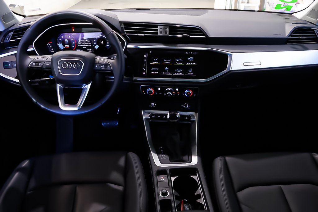 2025 Audi Q3 KOMFORT + AWD + TOIT OUVRANT PANO in Terrebonne, Quebec - 14 - w1024h768px