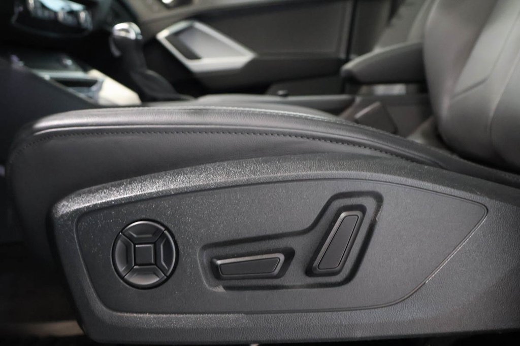 Audi Q3 KOMFORT + AWD + TOIT OUVRANT PANO 2025 à Terrebonne, Québec - 13 - w1024h768px
