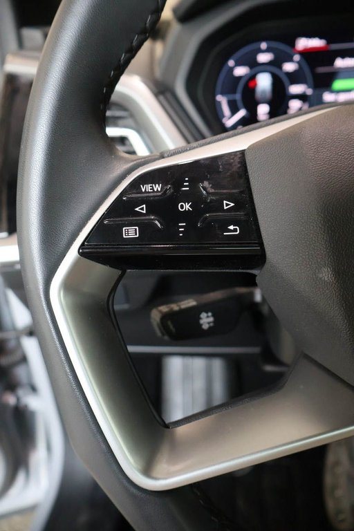 2025 Audi Q4 E-TRON 55 QUATTRO + ELECTRIQUE + TOIT OUVRANT PANO in Terrebonne, Quebec - 17 - w1024h768px