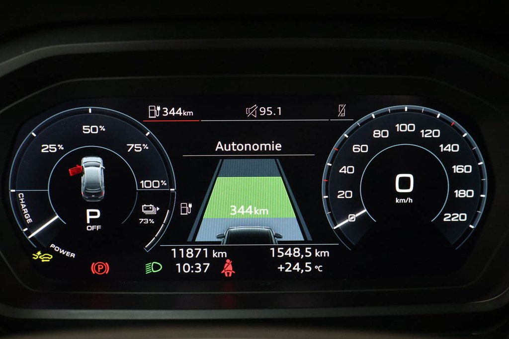 2025 Audi Q4 E-TRON 55 QUATTRO + ELECTRIQUE + TOIT OUVRANT PANO in Terrebonne, Quebec - 19 - w1024h768px