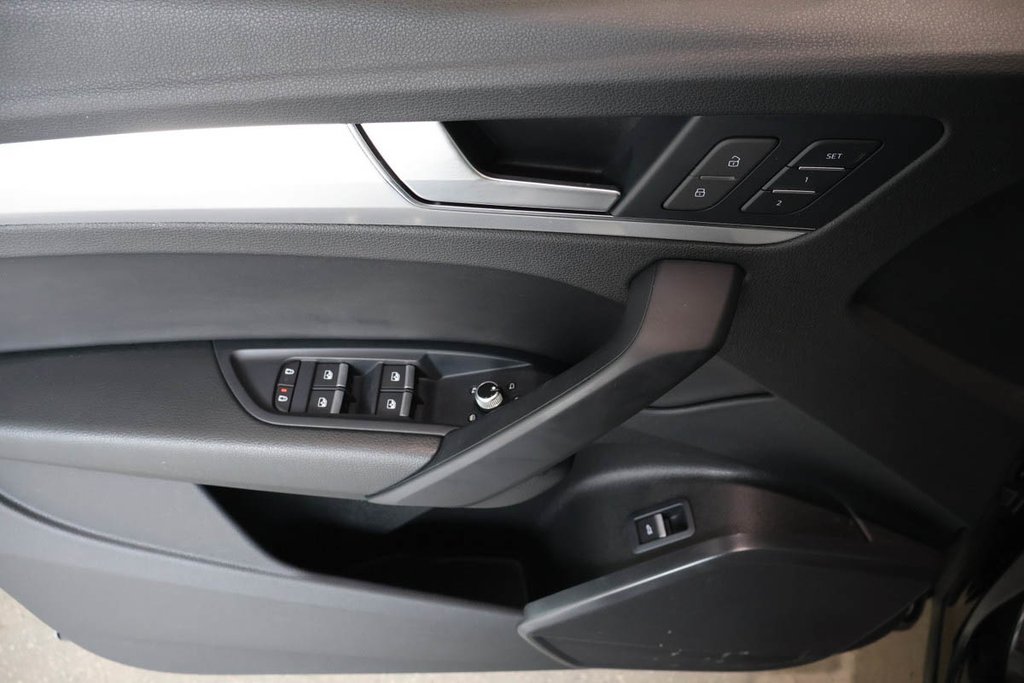2021 Audi Q5 PROGRESSIV +AWD + TOIT OUVRANT PANO in Terrebonne, Quebec - 27 - w1024h768px