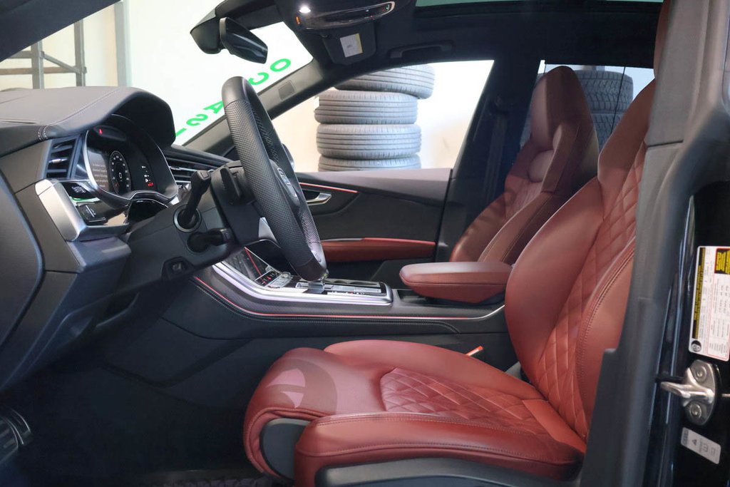 2025 Audi SQ8 AWD + TOIT OUVRANT PANNO + ATTACHE-REMORQUE in Terrebonne, Quebec - 10 - w1024h768px