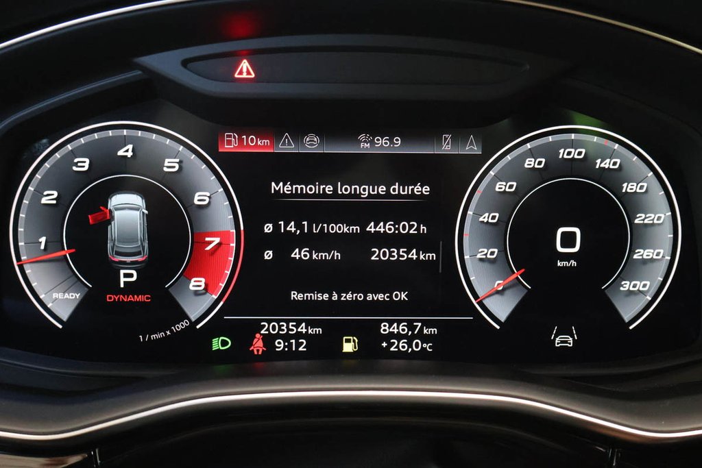 2025 Audi SQ8 AWD + TOIT OUVRANT PANNO + ATTACHE-REMORQUE in Terrebonne, Quebec - 21 - w1024h768px