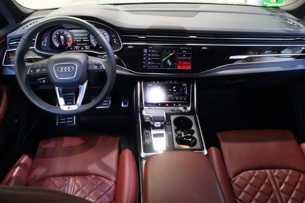 2025 Audi SQ8 AWD + TOIT OUVRANT PANNO + ATTACHE-REMORQUE in Terrebonne, Quebec - 14 - w1024h768px