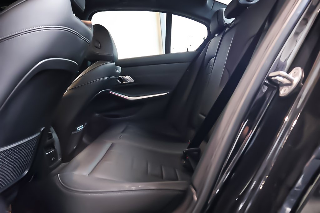 2023 BMW 3 Series 330e xDRIVE + PHEV + ENSEMBLE PREMIUM ESSENTIAL in Terrebonne, Quebec - 23 - w1024h768px