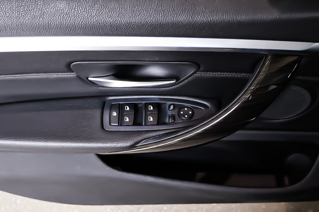 BMW 4 Series 430i xDRIVE + AWD + CUIR + TOIT OUVRANT 2017 à Terrebonne, Québec - 30 - w1024h768px