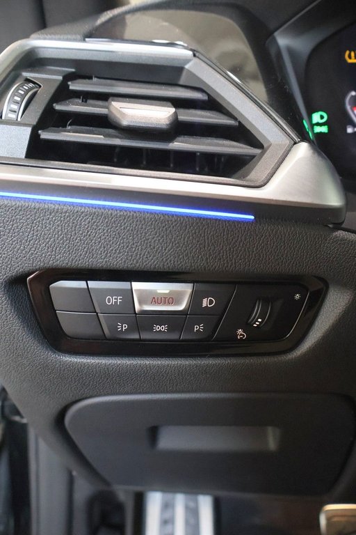 2022 BMW M4 COMPETITION M xDRIVE + CUIR + CARPLAY in Terrebonne, Quebec - 23 - w1024h768px