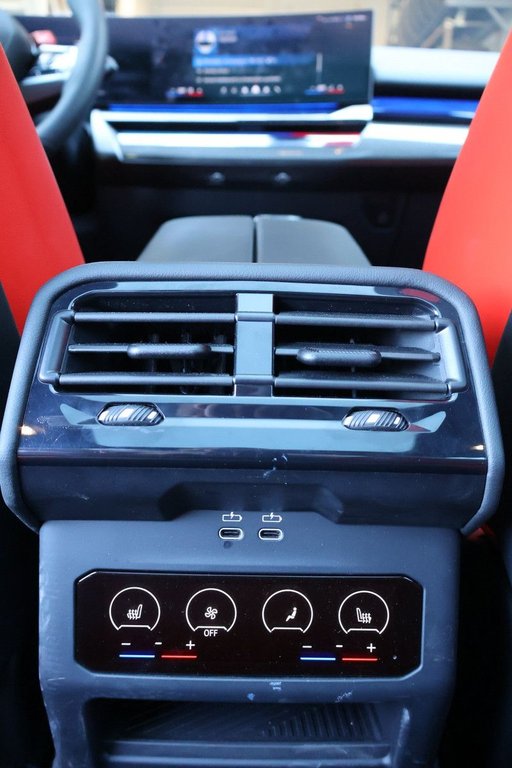 2025 BMW M5 TOURING + PHEV + TOIT DE VERRE in Terrebonne, Quebec - 18 - w1024h768px