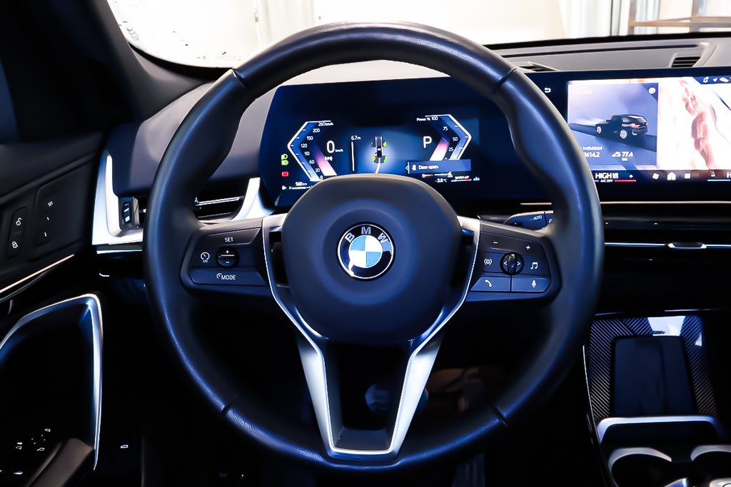 BMW X1 xDrive28i + AWD + TOIT OUVRANT PANO 2025 à Terrebonne, Québec - 15 - w1024h768px