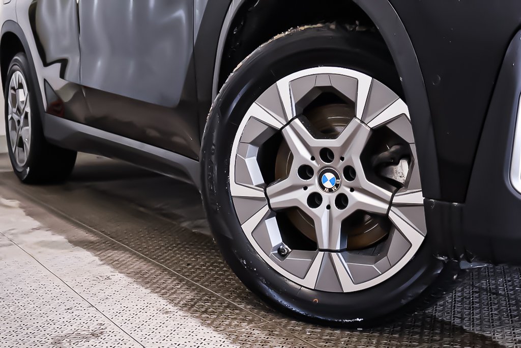 BMW X1 xDrive28i + AWD + TOIT OUVRANT PANO 2025 à Terrebonne, Québec - 9 - w1024h768px