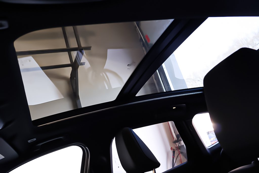 BMW X1 xDrive28i + AWD + TOIT OUVRANT PANO 2025 à Terrebonne, Québec - 11 - w1024h768px