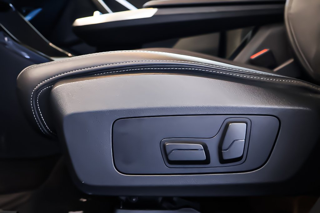 BMW X1 xDrive28i + AWD + TOIT OUVRANT PANO 2025 à Terrebonne, Québec - 13 - w1024h768px