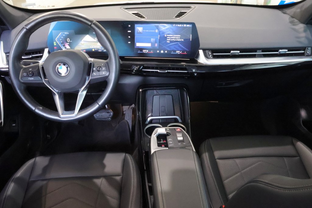 BMW X1 xDRIVE 28i + AWD + TOIT OUVRANT PANO 2025 à Terrebonne, Québec - 14 - w1024h768px