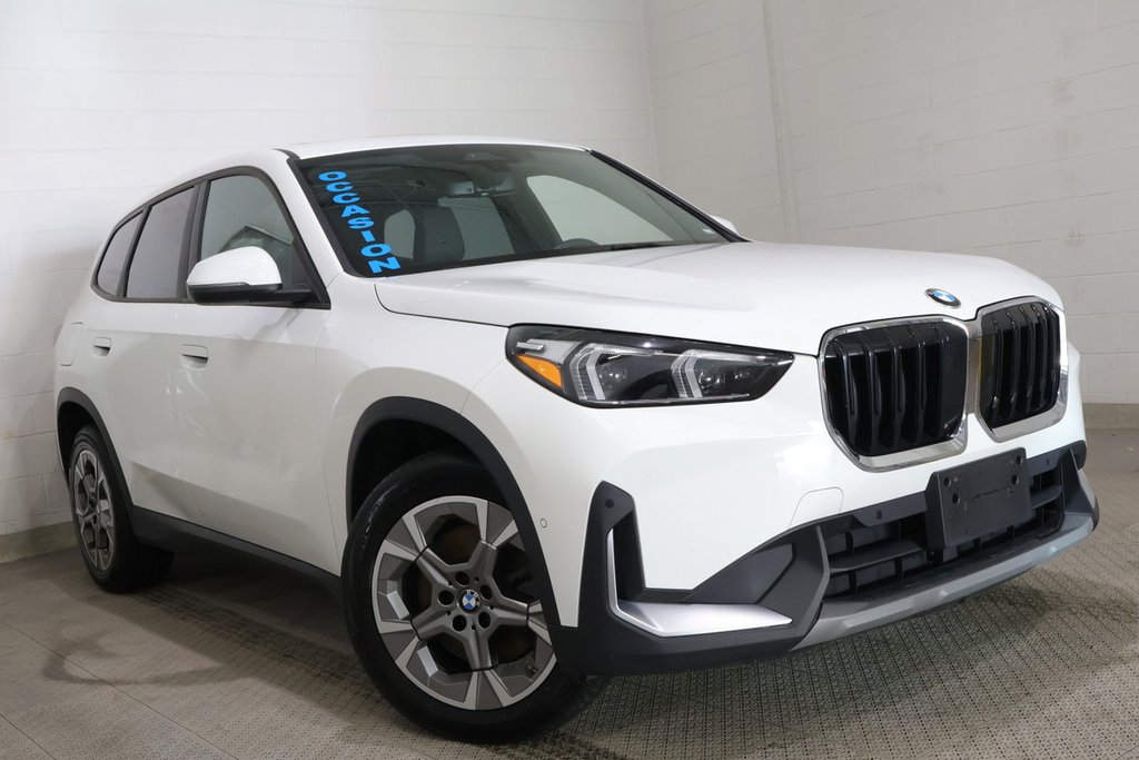 BMW X1 xDRIVE 28i + AWD + TOIT OUVRANT PANO 2025 à Terrebonne, Québec - 1 - w1024h768px