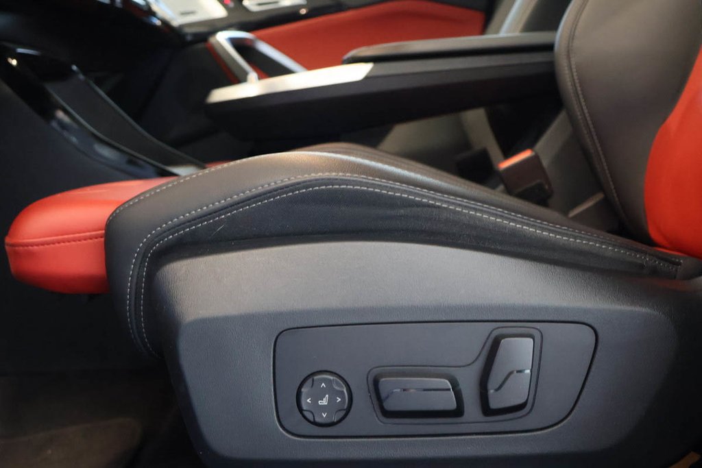 2024 BMW X2 M35i xDRIVE + CUIR + TOIT OUVRANT PANO in Terrebonne, Quebec - 13 - w1024h768px