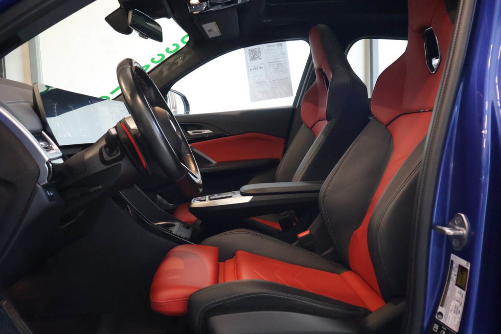 2024 BMW X2 M35i xDRIVE + CUIR + TOIT OUVRANT PANO in Terrebonne, Quebec - 10 - w1024h768px