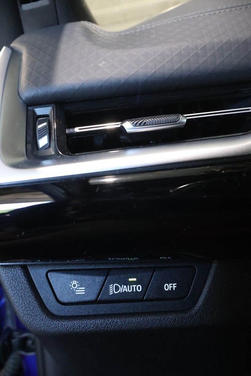 2024 BMW X2 M35i xDRIVE + CUIR + TOIT OUVRANT PANO in Terrebonne, Quebec - 27 - w1024h768px