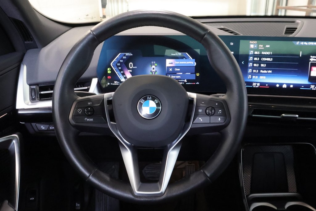 BMW X2 xDRIVE28i + AWD + TOIT OUVRANT PANO 2025 à Terrebonne, Québec - 15 - w1024h768px