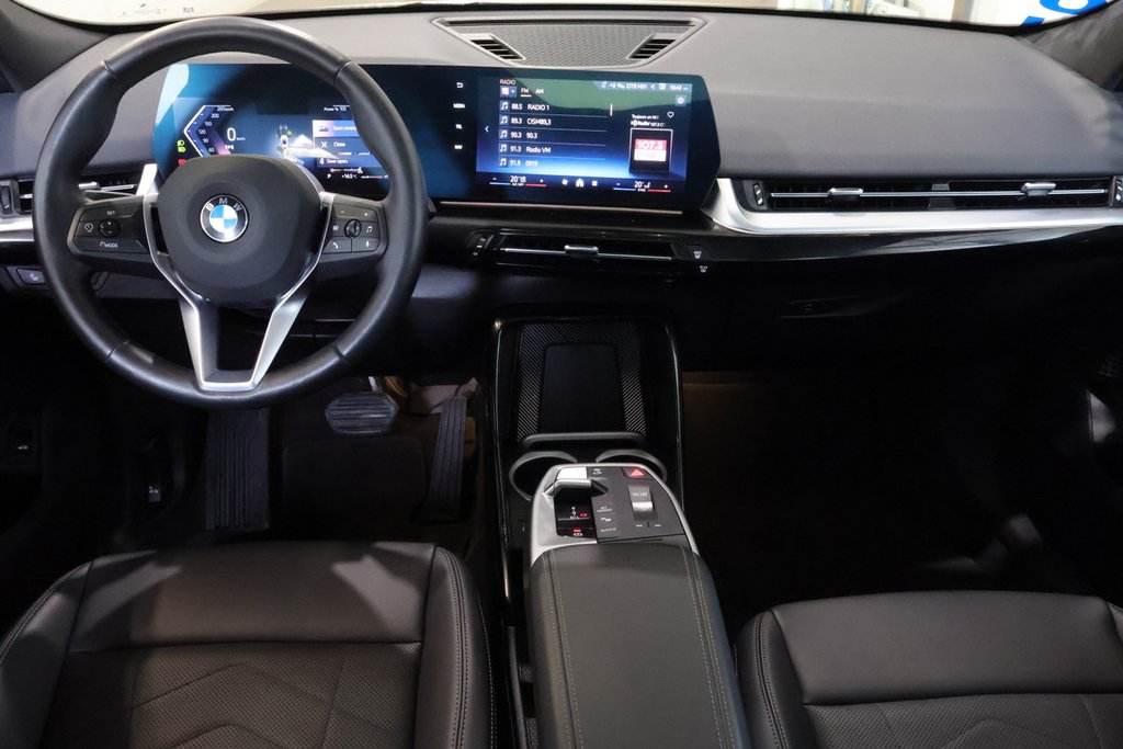 BMW X2 xDRIVE28i + AWD + TOIT OUVRANT PANO 2025 à Terrebonne, Québec - 14 - w1024h768px