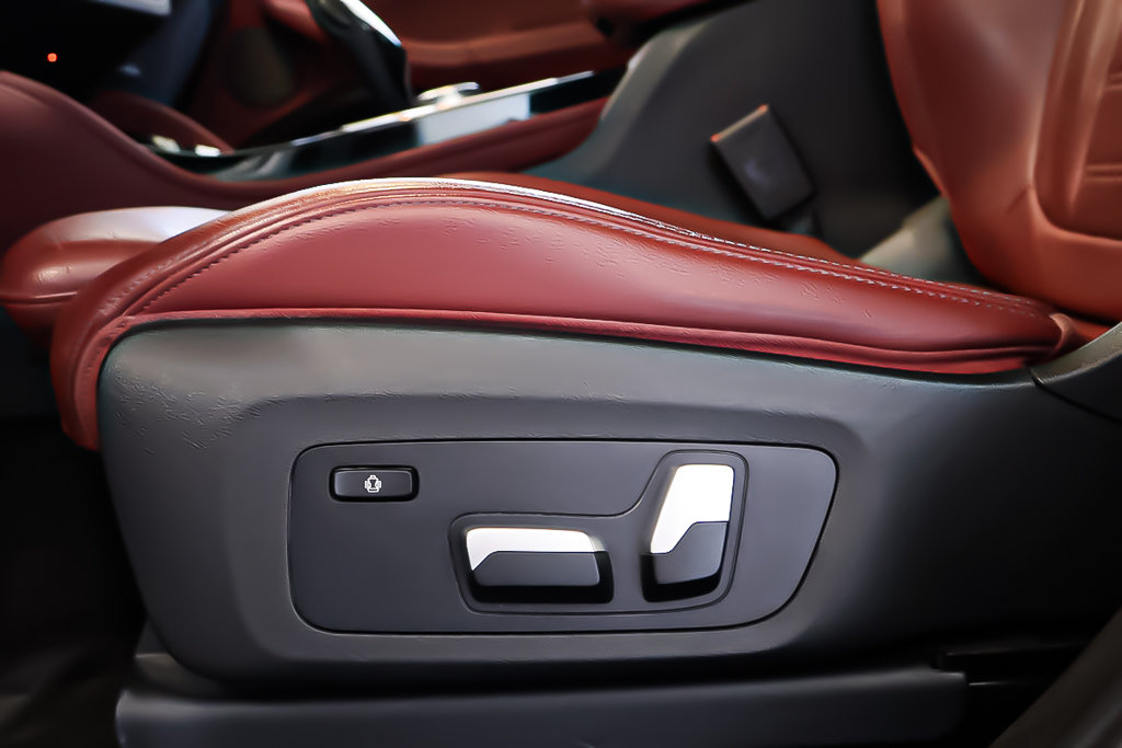 2020 BMW X4 XDRIVE30i + CUIR + TOIT OUVRANT PANO in Terrebonne, Quebec - 13 - w1024h768px