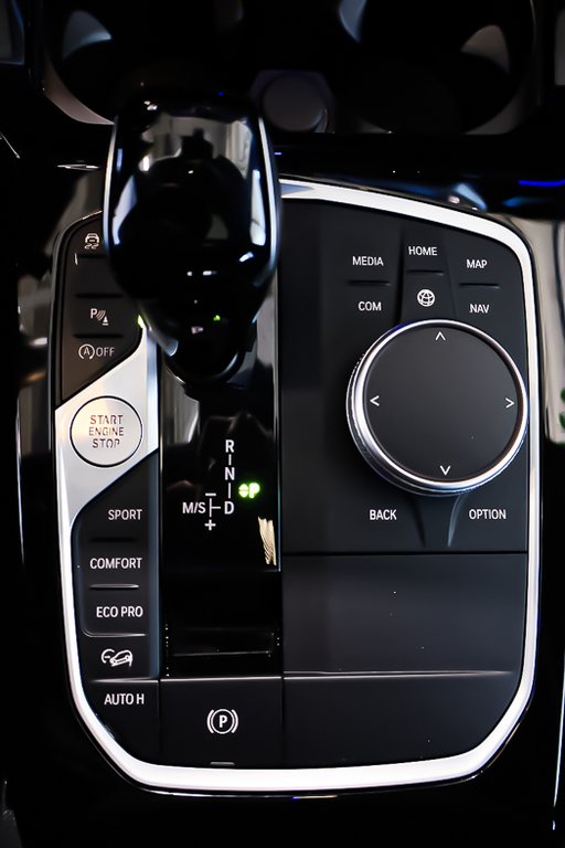 BMW X4 XDRIVE30I + AWD + TOIT OUVRANT PANO 2025 à Terrebonne, Québec - 27 - w1024h768px