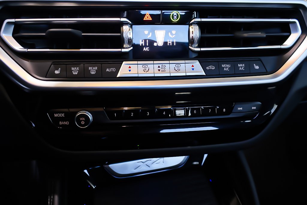 BMW X4 XDRIVE30I + AWD + TOIT OUVRANT PANO 2025 à Terrebonne, Québec - 26 - w1024h768px