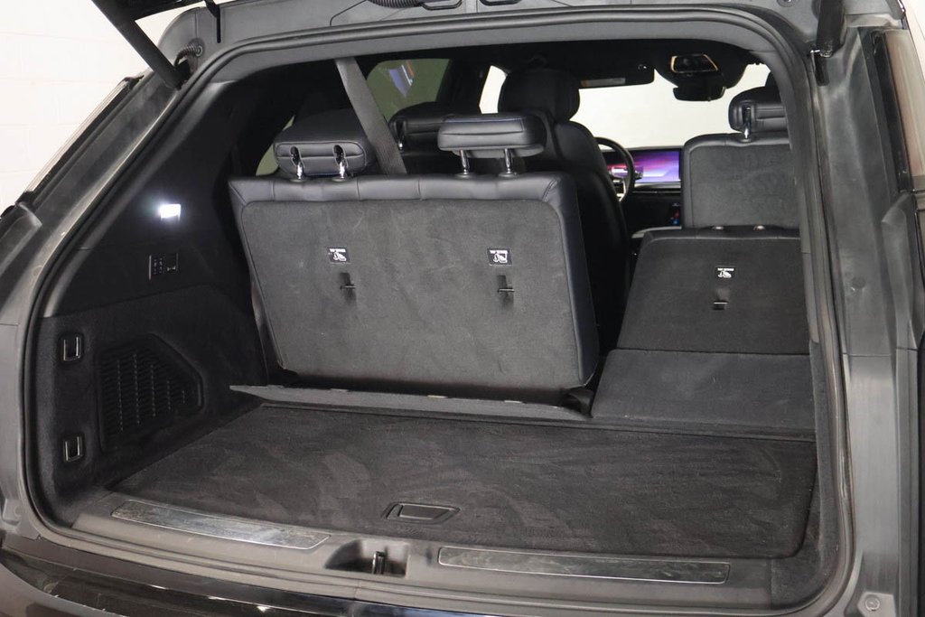 Cadillac Escalade IQ SPORT 1 + AWD + 100% ELECTRIQUE + TOIT DE VERRE 2025 à Terrebonne, Québec - 9 - w1024h768px