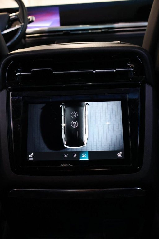 Cadillac Escalade IQ SPORT 1 + AWD + 100% ELECTRIQUE + TOIT DE VERRE 2025 à Terrebonne, Québec - 30 - w1024h768px