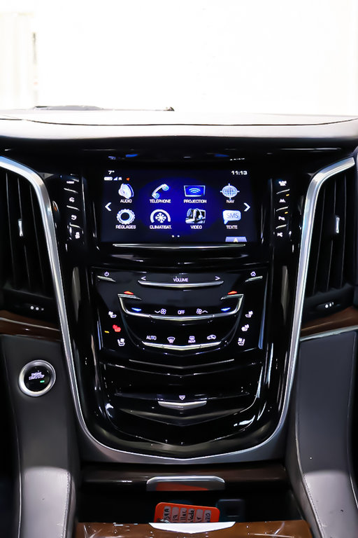 Cadillac Escalade PREMIUM LUXURY + AWD + TOIT OUVRANT + CUIR 2019 à Terrebonne, Québec - 23 - w1024h768px