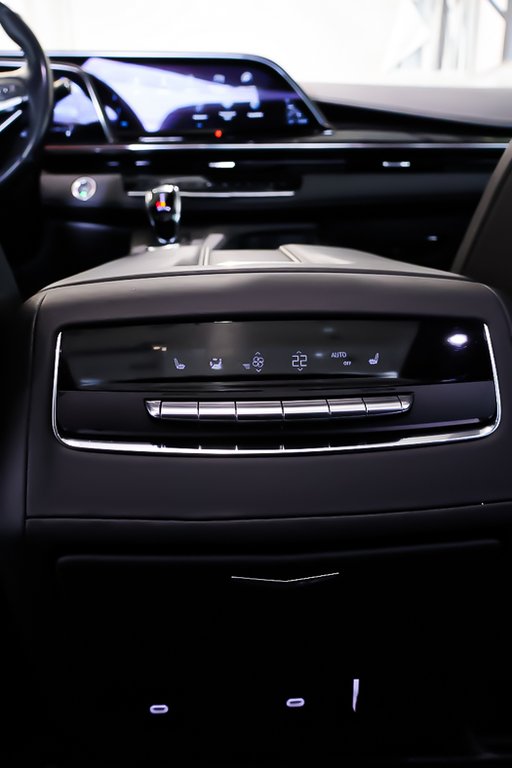 Cadillac Escalade SPORT 4RM + V8 6.2L + TOIT OUVRANT PANO 2021 à Terrebonne, Québec - 34 - w1024h768px
