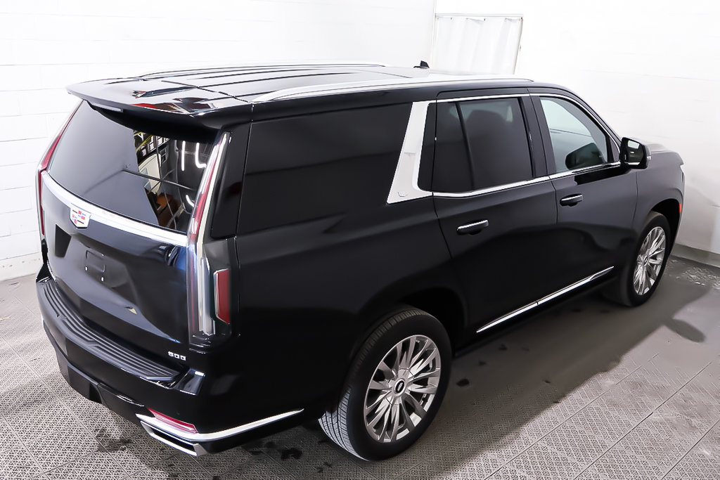 2022 Cadillac Escalade PREMIUM LUXURY + 4RM + TOIT OUVRANT PANO in Terrebonne, Quebec - 9 - w1024h768px