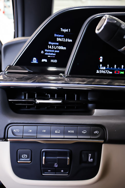 2022 Cadillac Escalade PREMIUM LUXURY + 4RM + TOIT OUVRANT PANO in Terrebonne, Quebec - 38 - w1024h768px