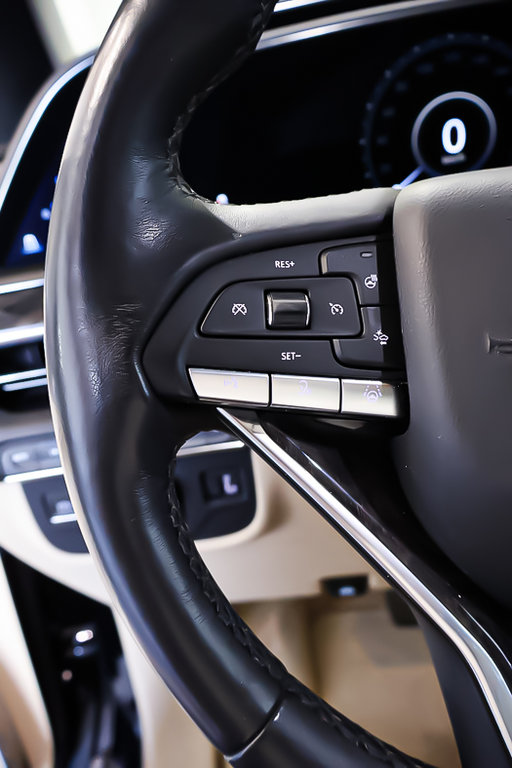 2022 Cadillac Escalade PREMIUM LUXURY + 4RM + TOIT OUVRANT PANO in Terrebonne, Quebec - 18 - w1024h768px