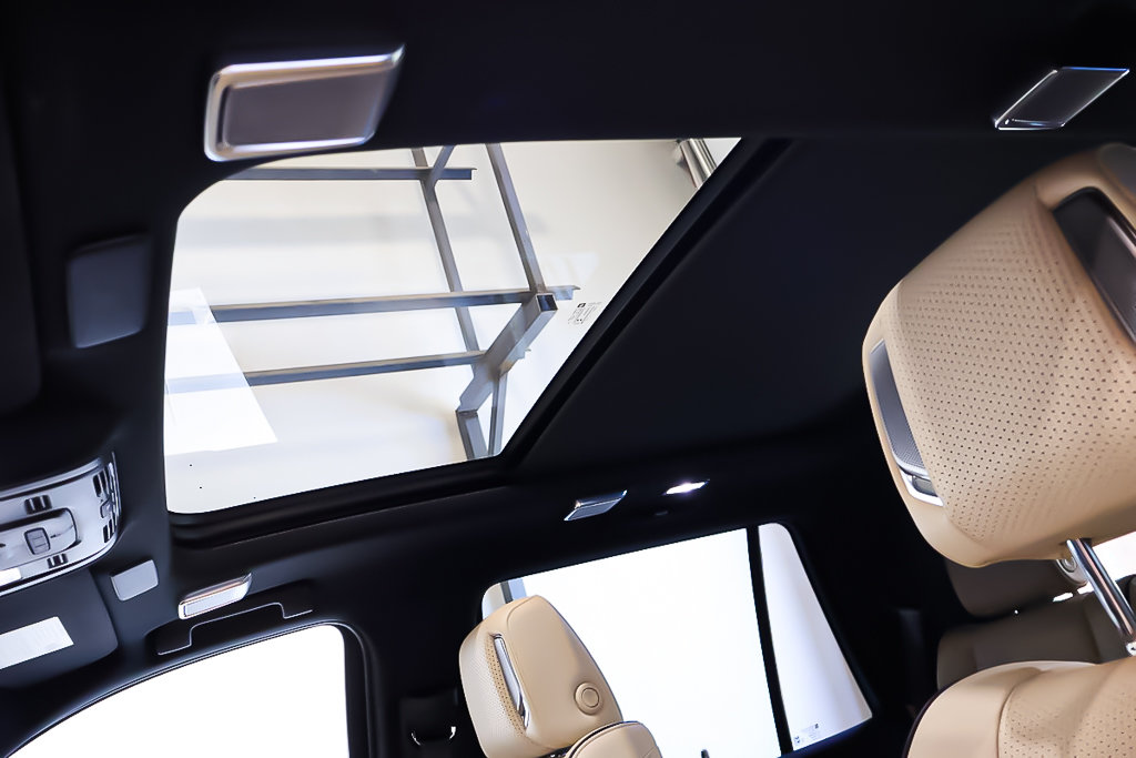 2022 Cadillac Escalade PREMIUM LUXURY + 4RM + TOIT OUVRANT PANO in Terrebonne, Quebec - 13 - w1024h768px